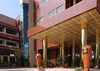 Royal Nick Hotel Tema Bagian luar foto
