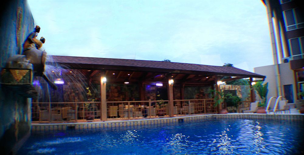 Royal Nick Hotel Tema Bagian luar foto